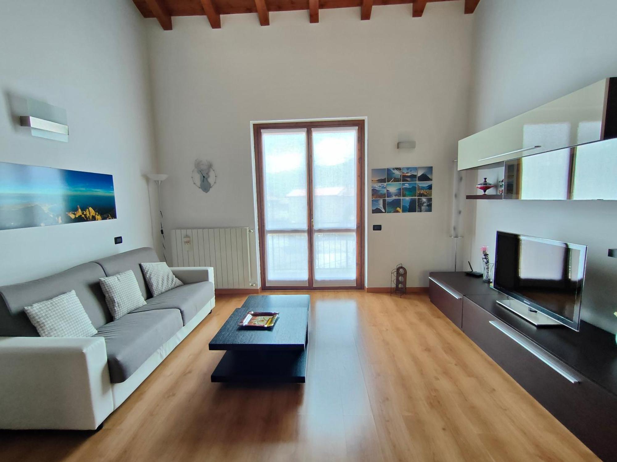 Iseolakerental - La Rocca Castro  Εξωτερικό φωτογραφία